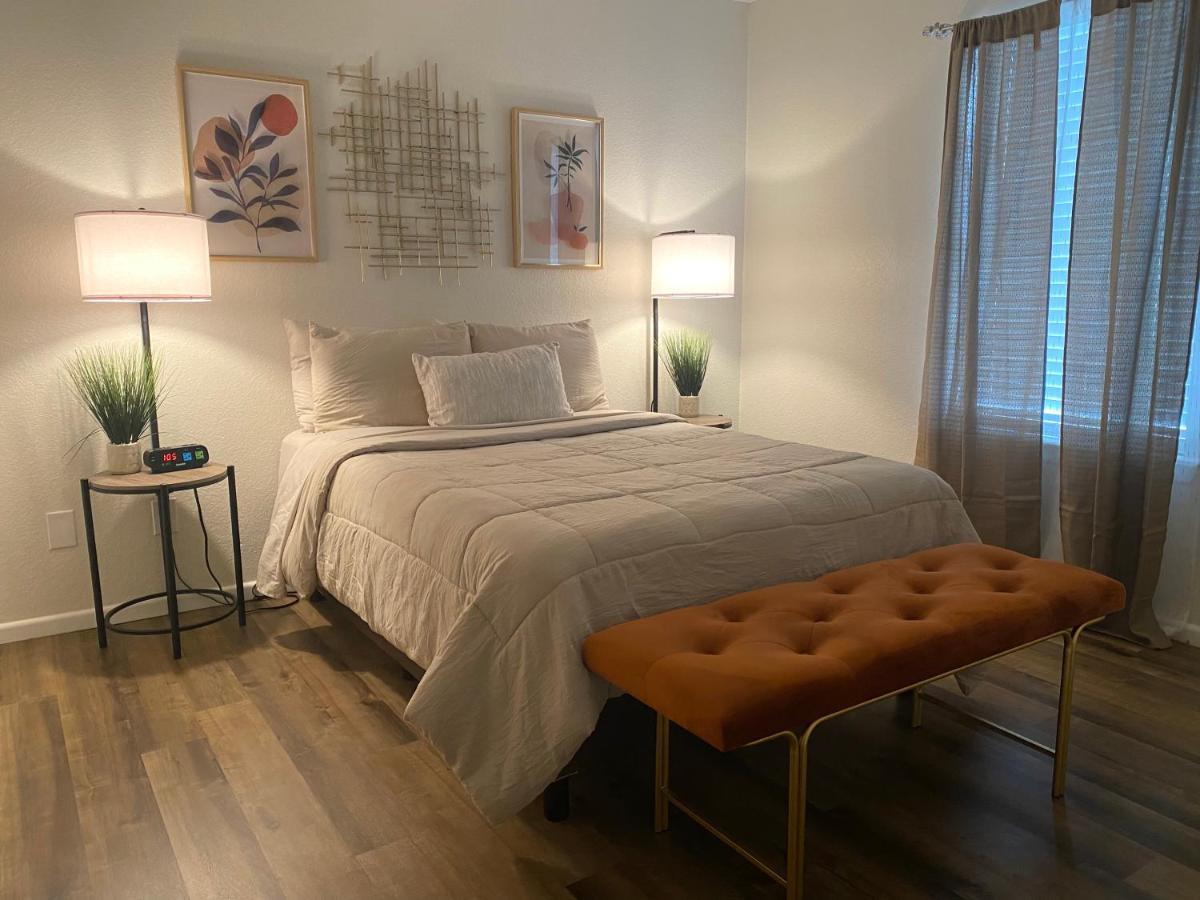Contemporary 2-Bedroom Rental Unit Eagle Pass Exterior foto